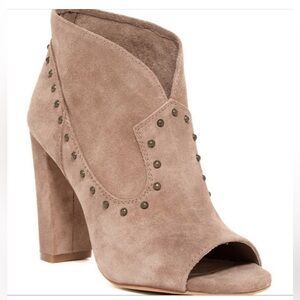 Vince Camuto “Corianne” Peep Toe Booties, Size 8